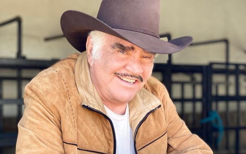 El Charro de Huentitán seguirá siendo El Rey: Muere Vicente Fernández.