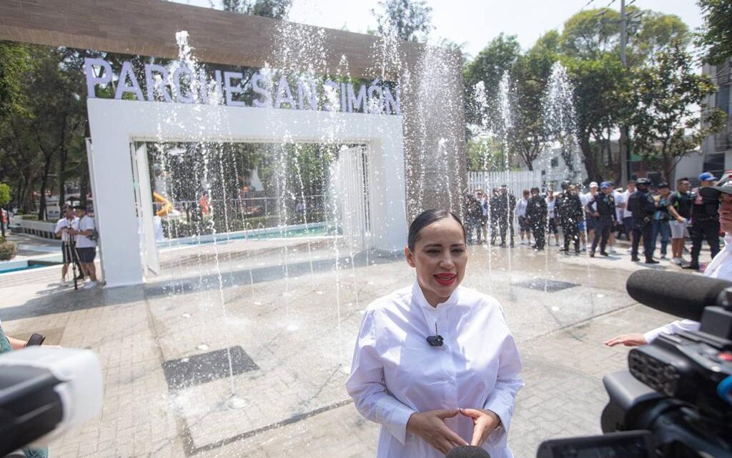 Inauguran el Centro Recreativo Acuático “La Ballenita”