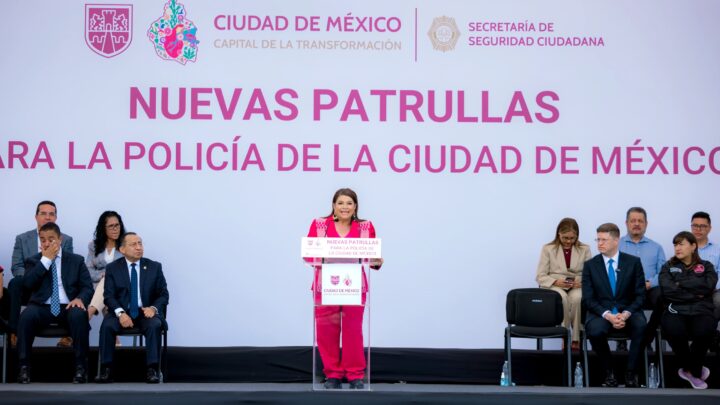 Entrega Clara Brugada 3 mil 500 Patrullas