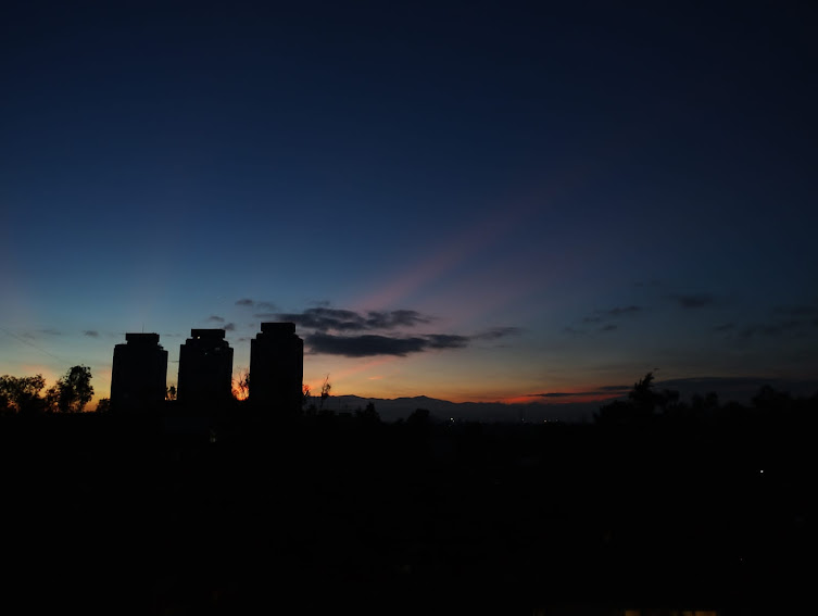 La noche toma la palabra