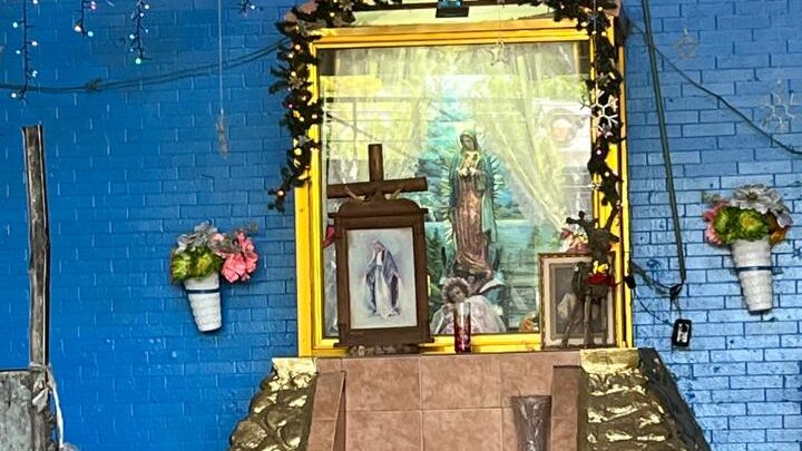 La fe que empuja los carritos