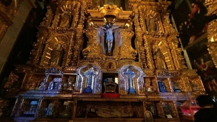 Cuando la noche entra en la Catedral